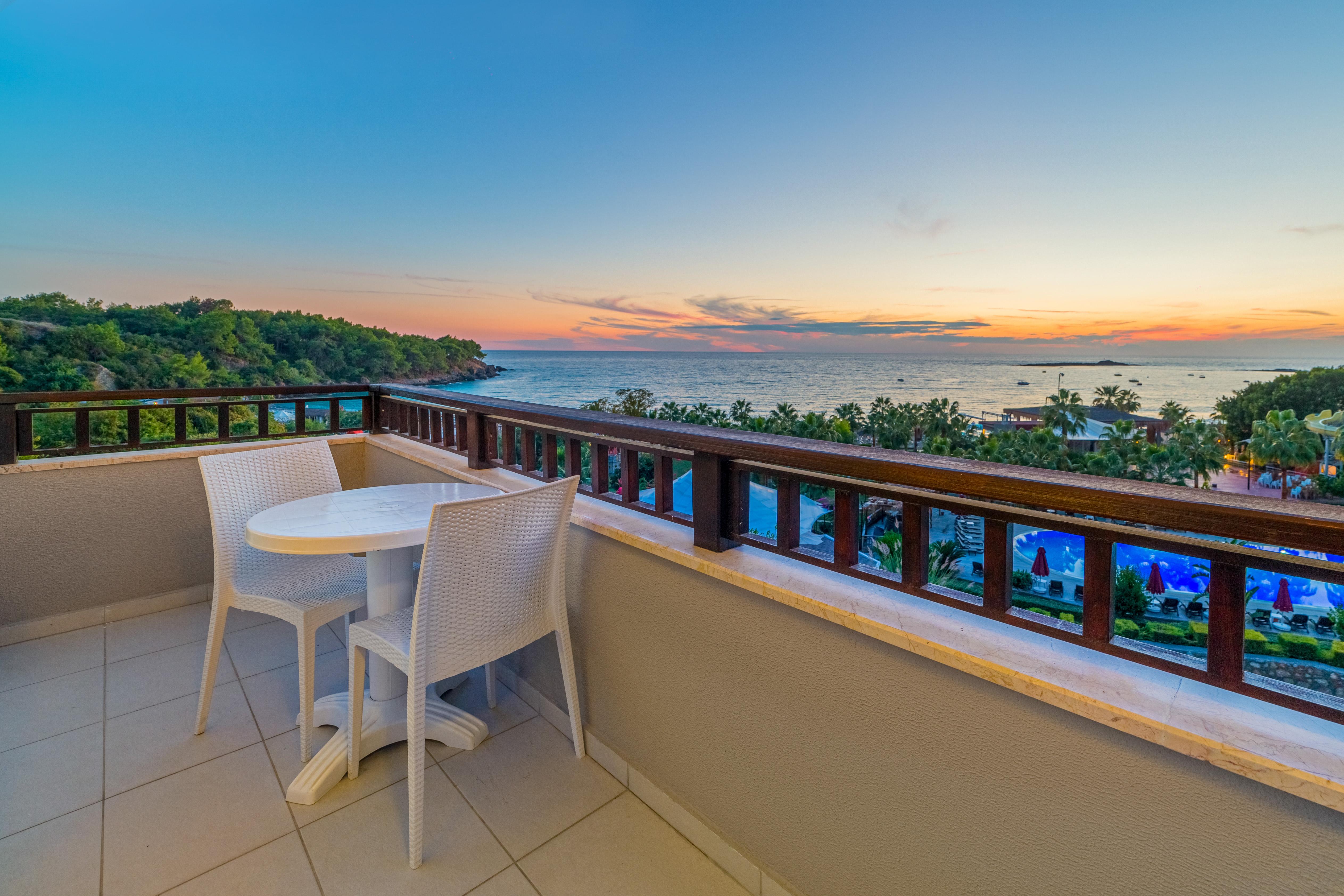 Justiniano Deluxe Resort Okurcalar Exterior foto