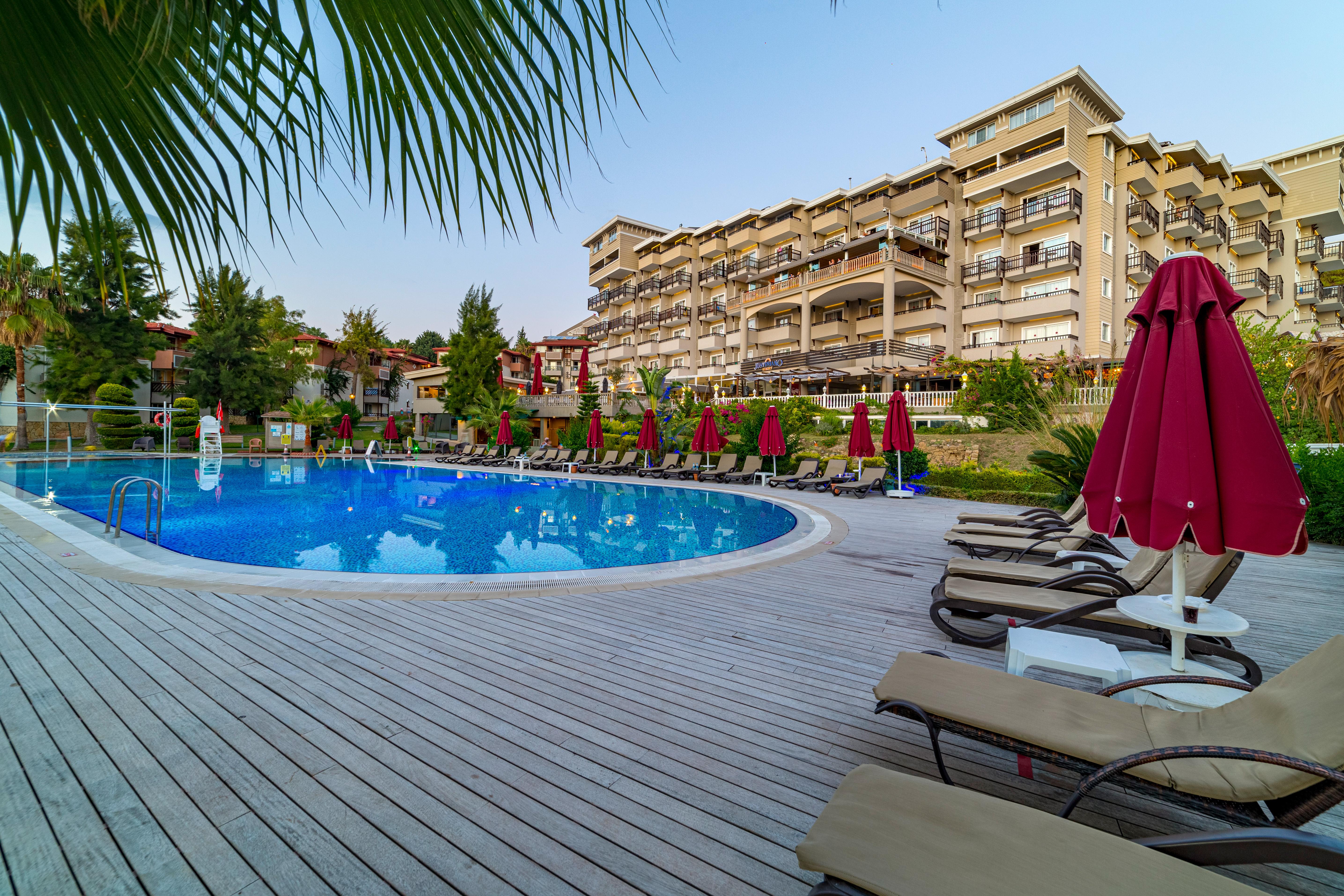 Justiniano Deluxe Resort Okurcalar Exterior foto