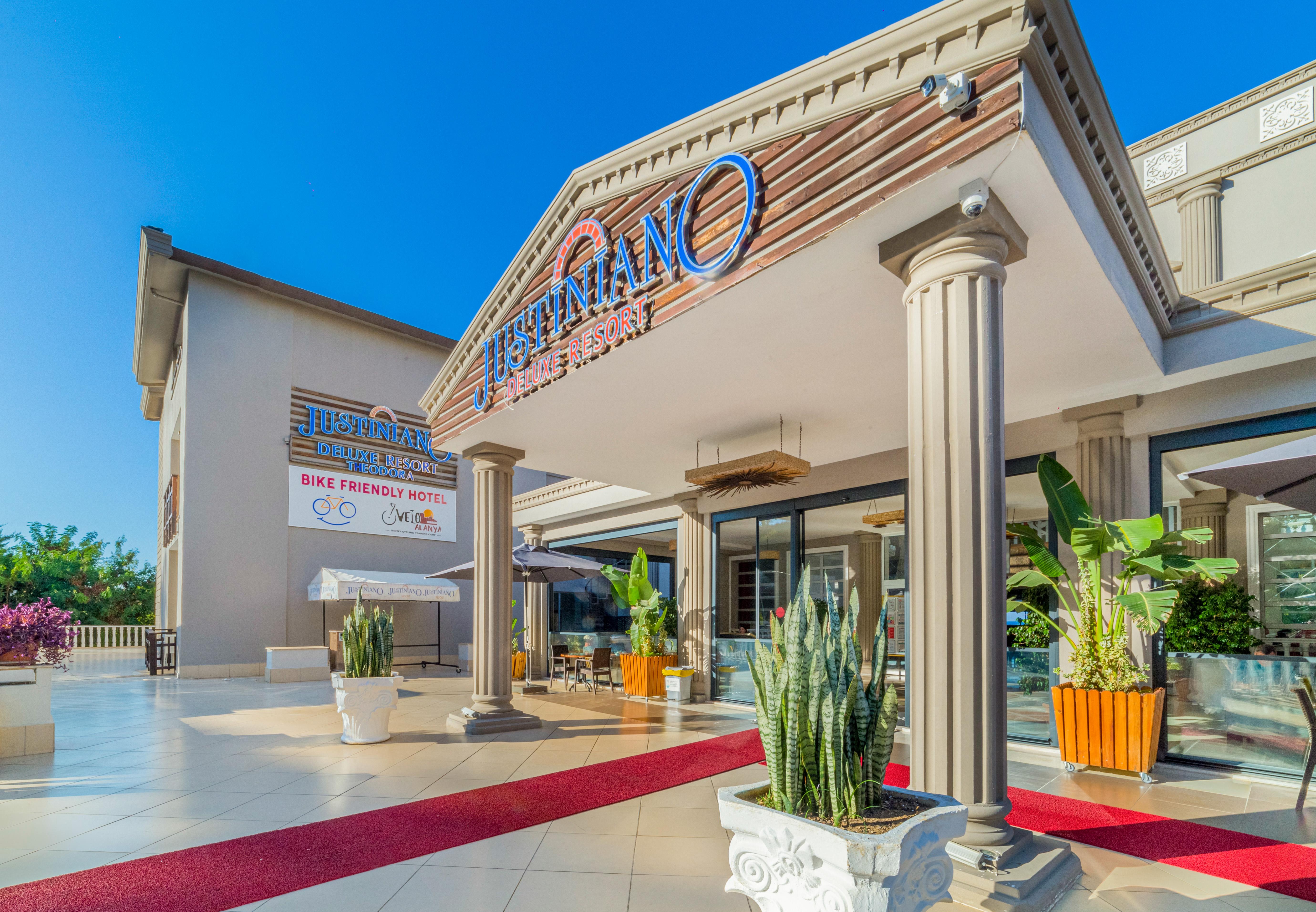Justiniano Deluxe Resort Okurcalar Exterior foto