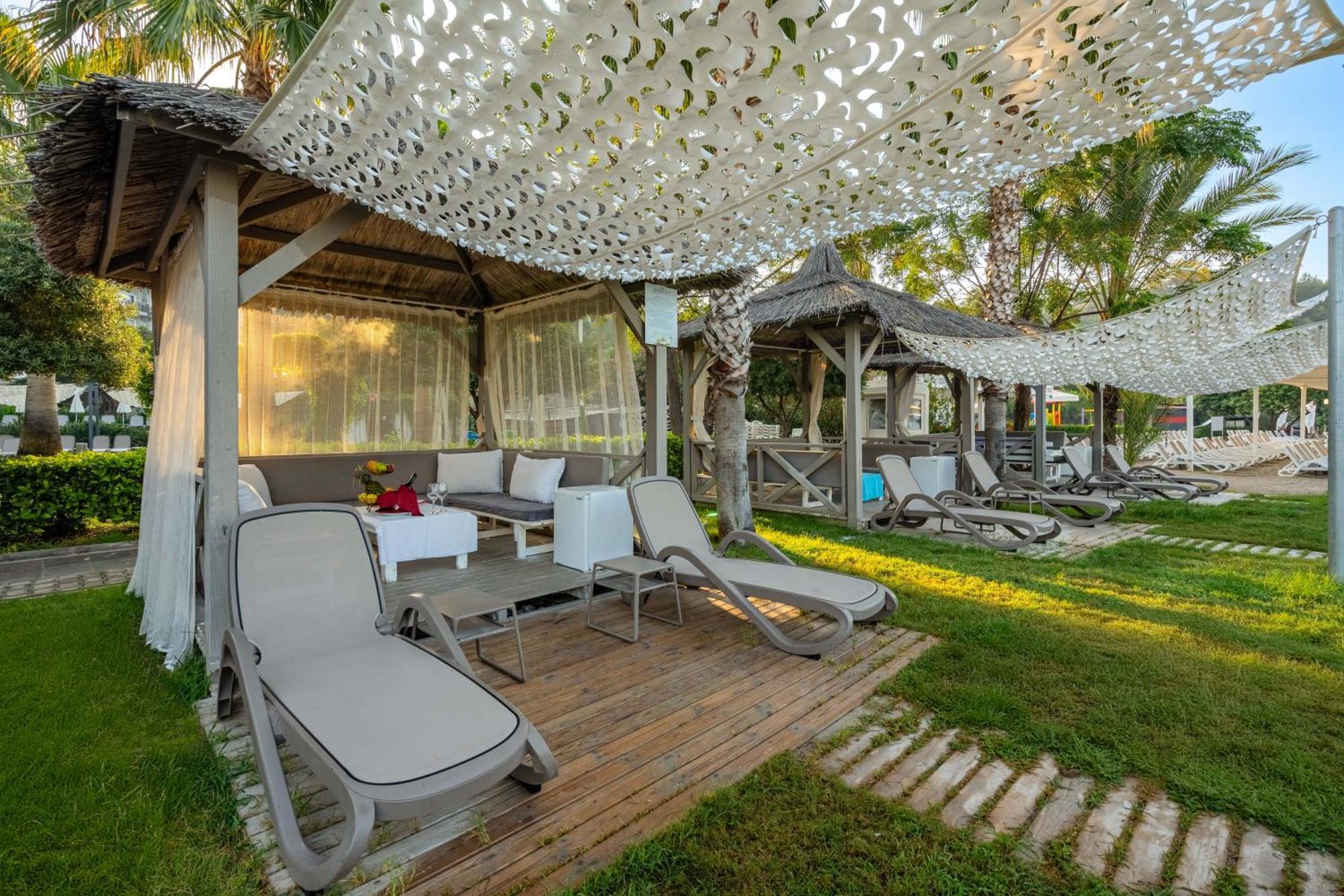Justiniano Deluxe Resort Okurcalar Exterior foto